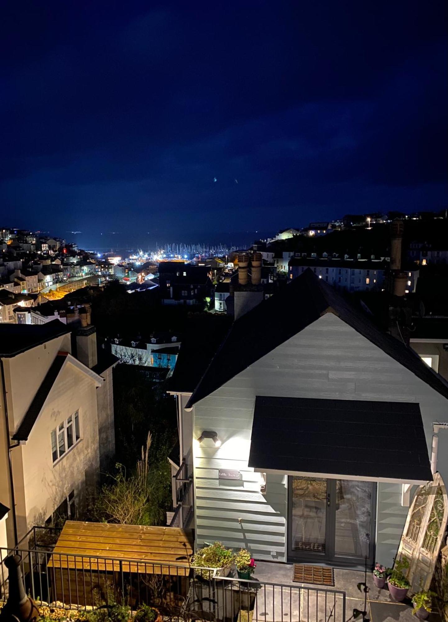 Little Trevio - Seaside Haven With Parking And Sea Views Apartment Brixham Exterior photo