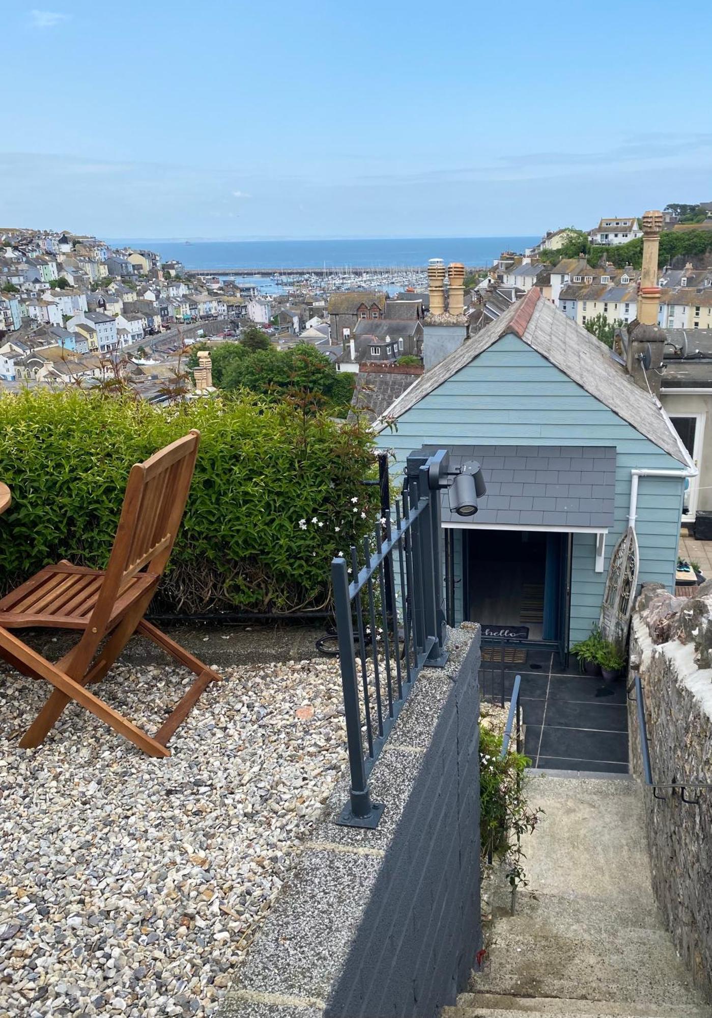 Little Trevio - Seaside Haven With Parking And Sea Views Apartment Brixham Exterior photo